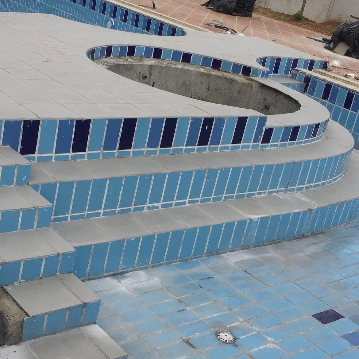 PeeFee pool cleaning project 13